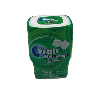Orbit Refreshers Spearmint Mentaízű cukormentes töltetlen keménycukorka 67G