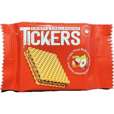 Tickers 22G mogyoró krémmel és mogyoró darabokkal töltött ostya